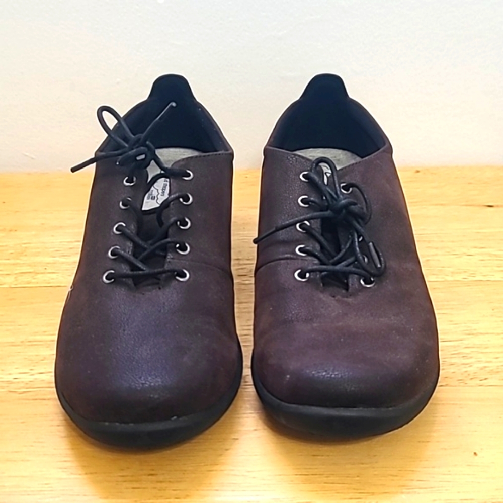 Brown Clarks Cloud Steppers